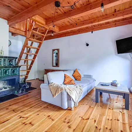 3 Bedroom Stunning In * Нове-Варпно