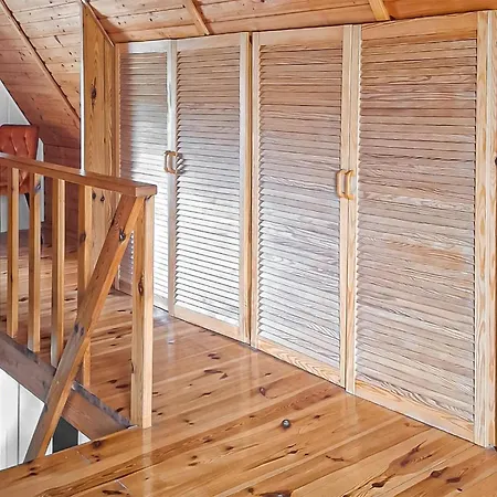 3 Bedroom Awesome In * 노베 바르프노