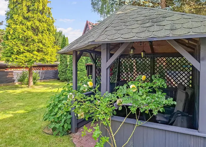 בית נופש 3 Bedroom Awesome In *